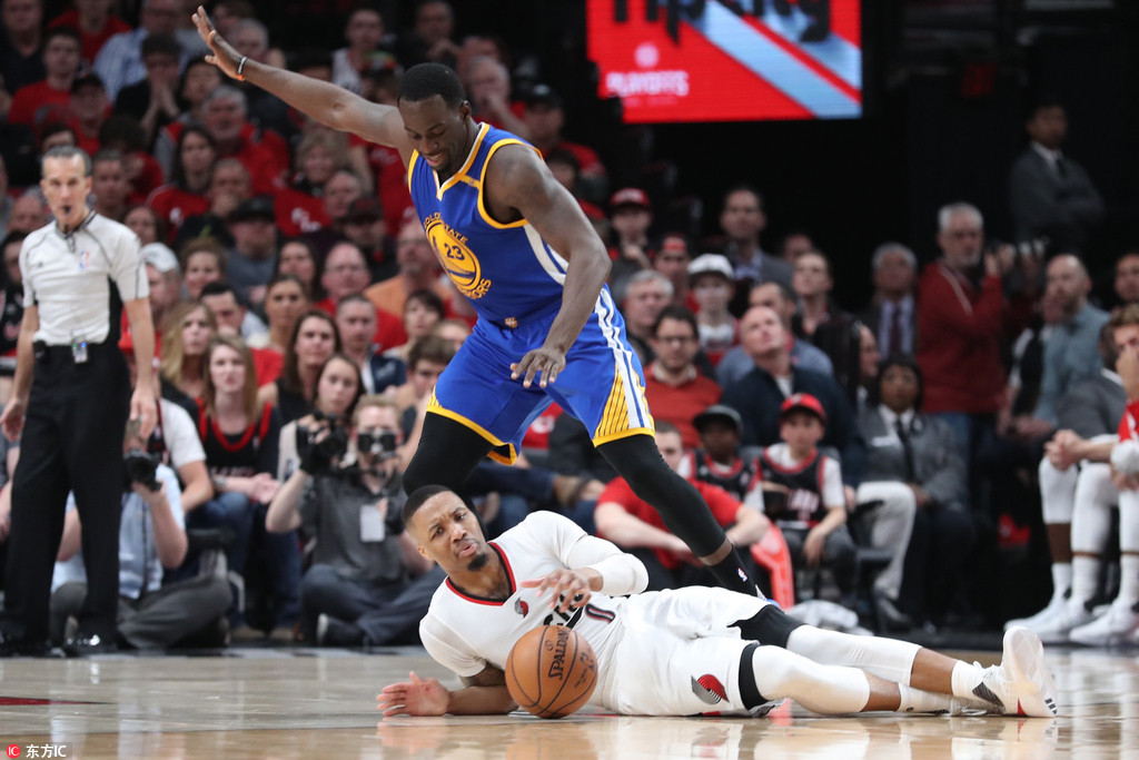  莫兰特禁赛归来率队击败开拓者  