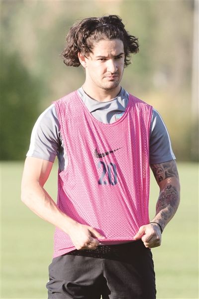  桑普多利亚保级关键战，水手军团全取三分